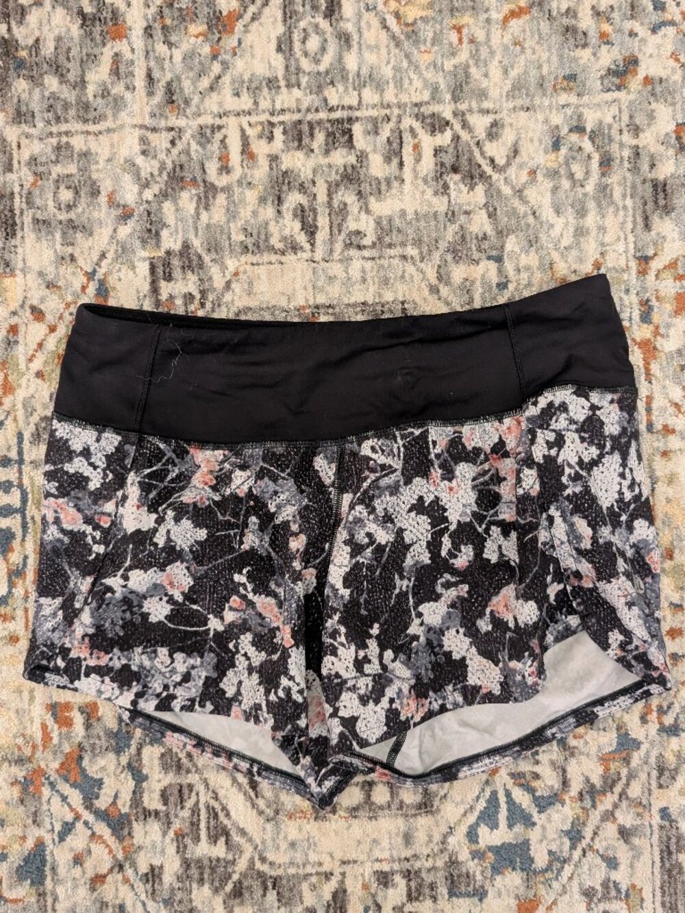 Lululemon Run Times Short Spring Bloom - Picture 2 of 5